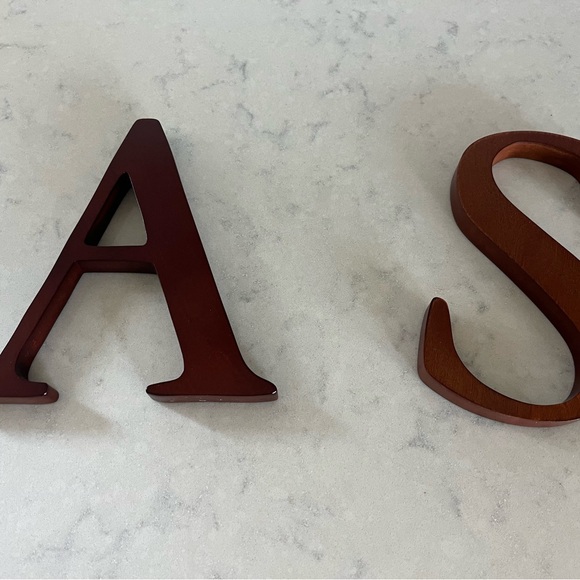 Pottery Barn Kids Mahogany Finish Wooden Letters              T-H-O-M-A-S - Picture 5 of 12
